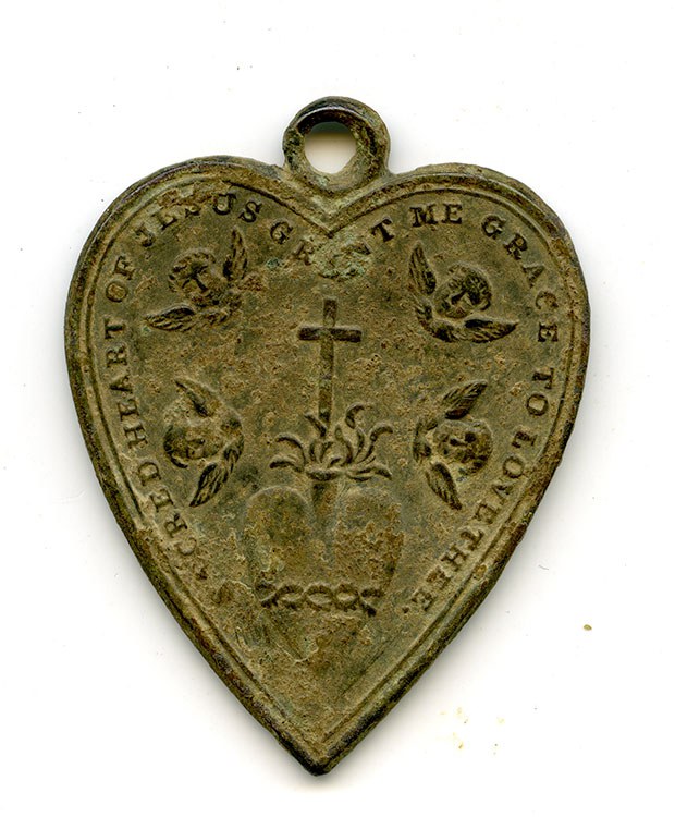 Sacred heart pendant