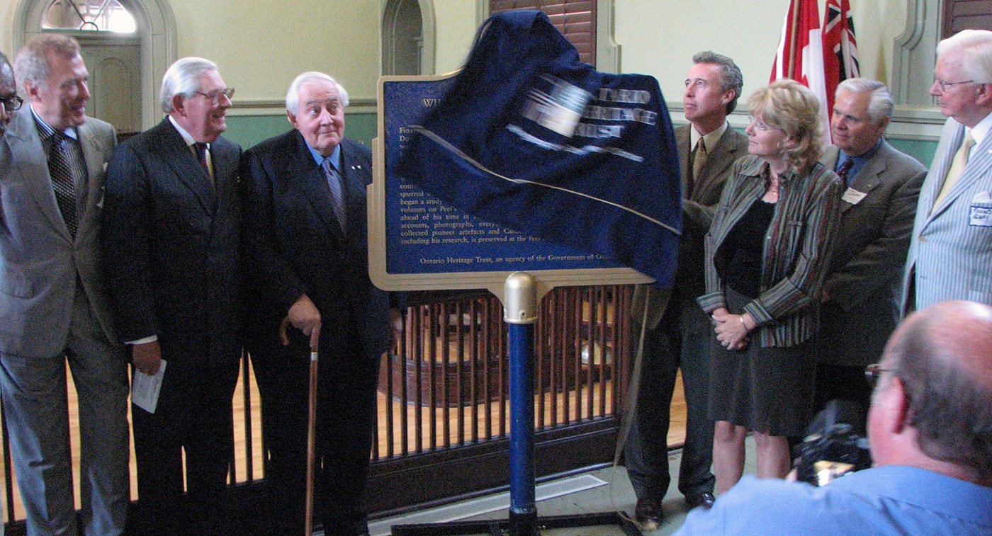 Unveiling of the provincial plaque to William Perkins Bull (September 6, 2007)