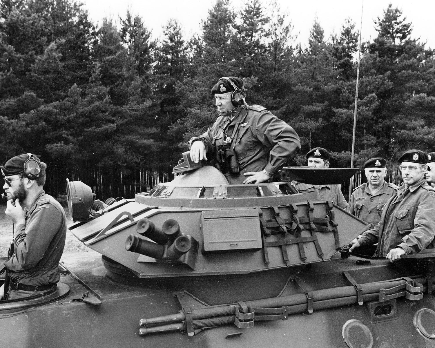 Troops in an armoured vehicle at Canadian Forces Base Petawawa. (Photo: Queen’s Own Rifles of Canada Museum and Archives)