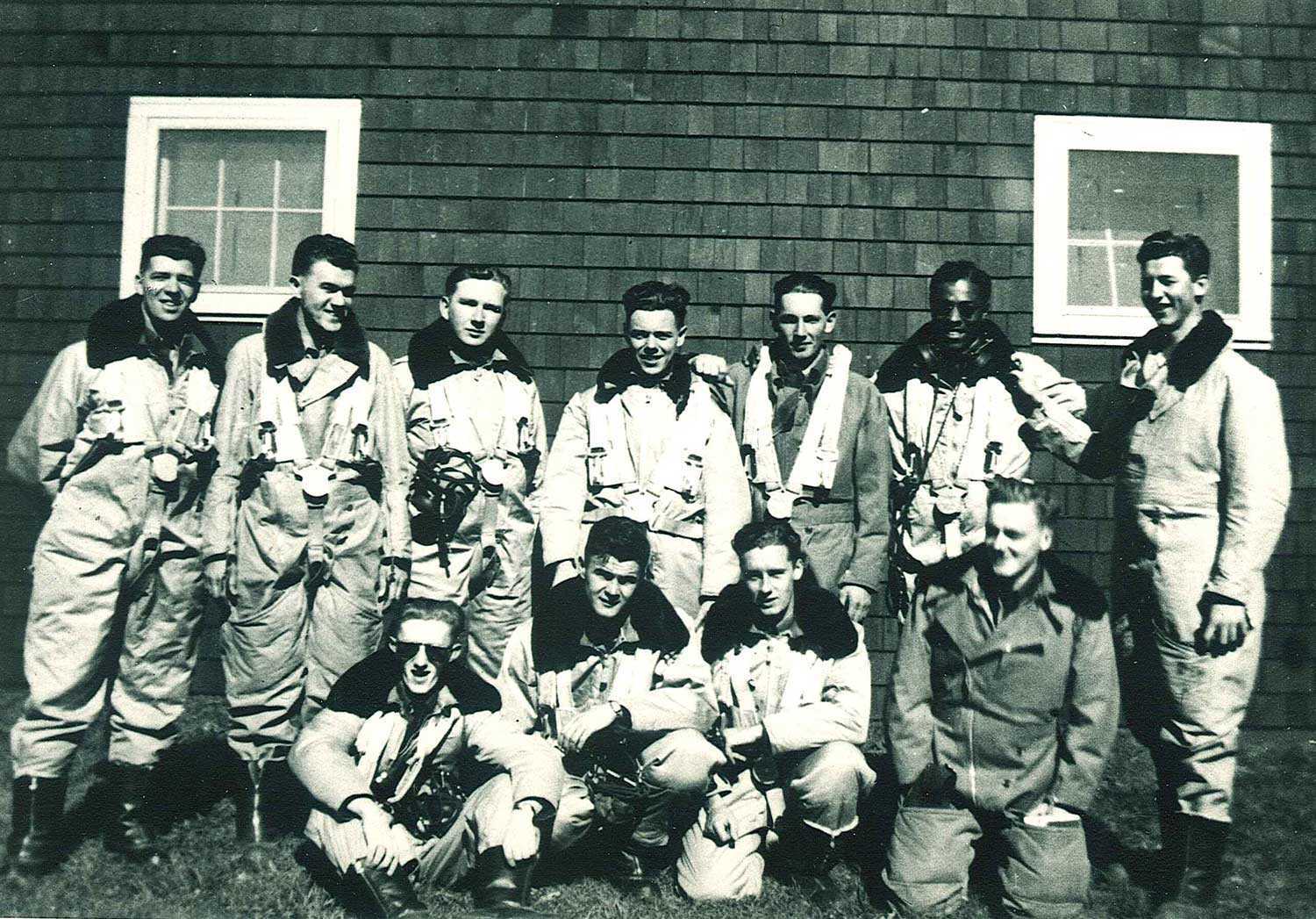 Former Lieutenant Governor Lincoln Alexander (back row, second from right) was one of the first Black Canadians to serve in the RCAF. Alexander quit the Air Force in 1945 when his superior officer refused to take action after he reported an incident of discrimination. (Photo: Department of National Defence)