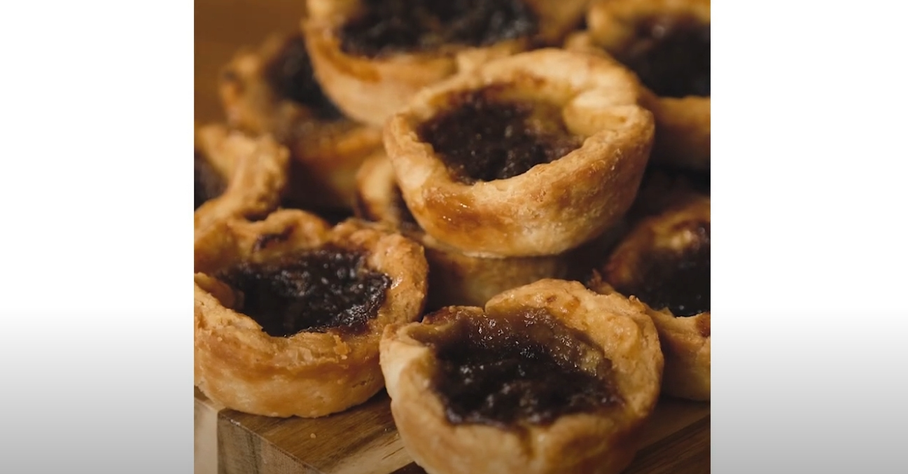 Screen capture for video on how to make butter tarts