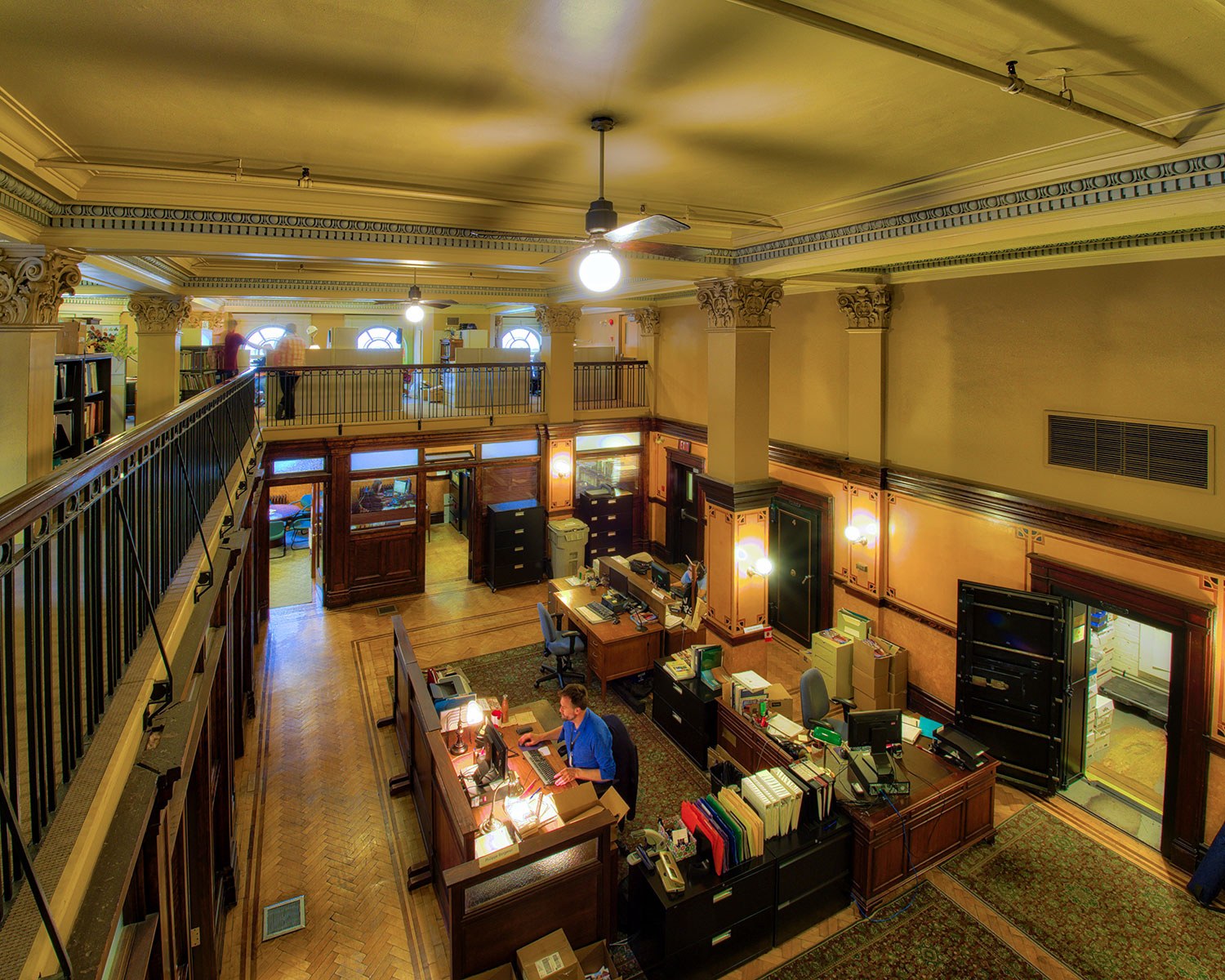 À l'intérieur du Centre du patrimoine ontarien, Toronto (Photo : Mark Wolfson)